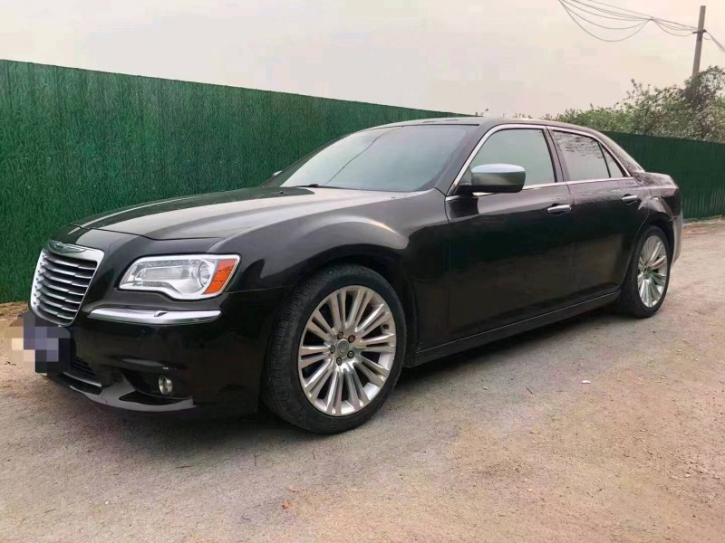 济宁13年克莱斯勒300C3