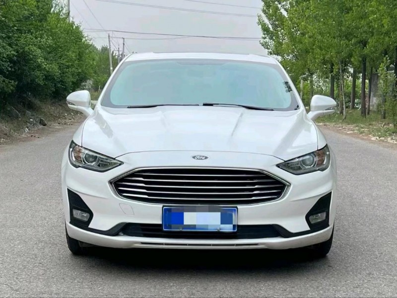 青岛19年福特蒙迪欧1