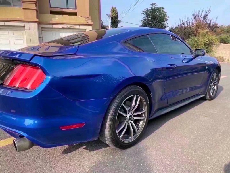 青岛17年福特野马2