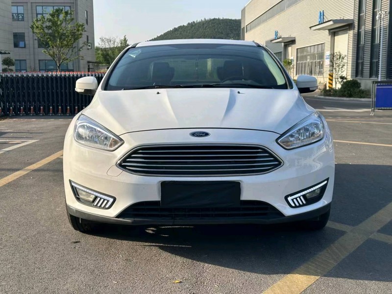 徐州17年福特福克斯1