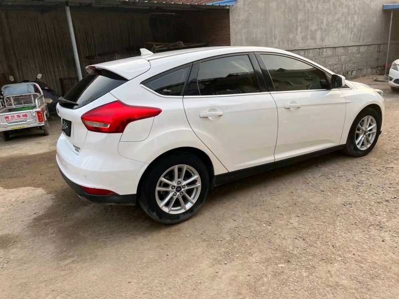 济南18年福特福克斯3