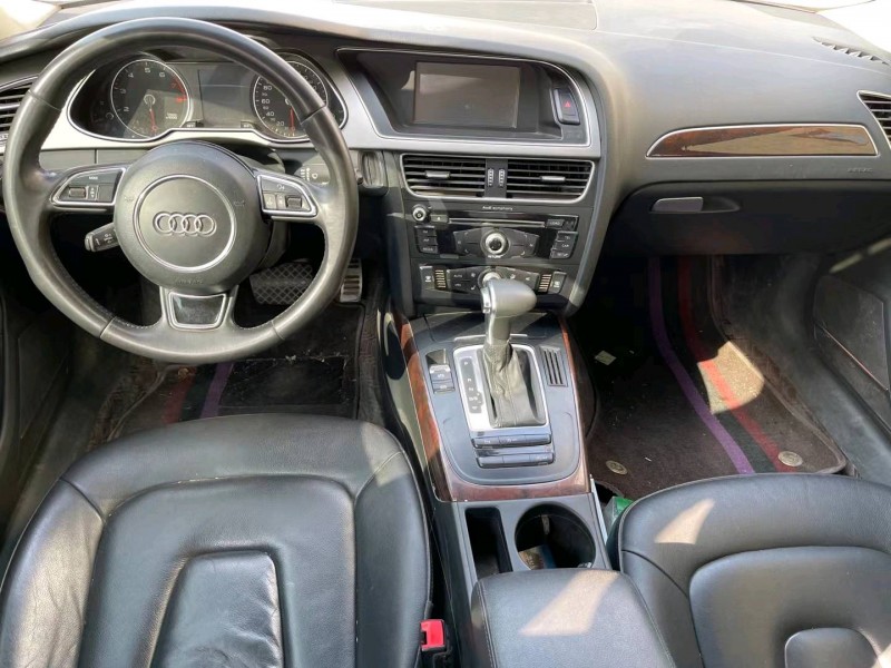 济南15年奥迪A4L8