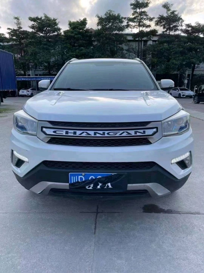 汕頭19年長安汽車CS751