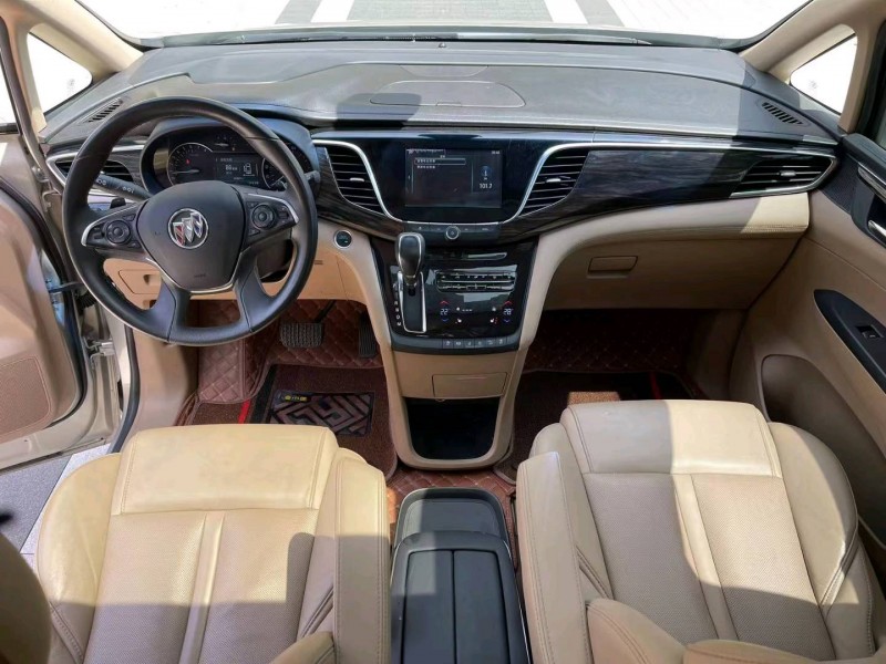 徐州19年别克GL84