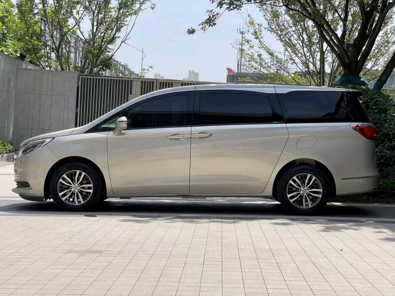 徐州19年别克GL88