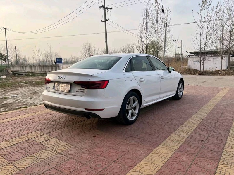 徐州17年奥迪A4L8