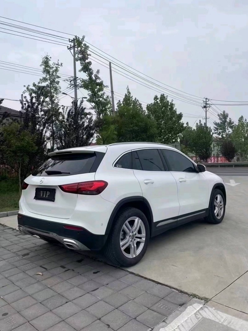 枣庄21年奔驰GLA7