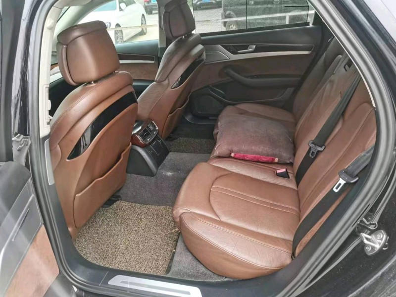 嘉兴12年奥迪A8L2