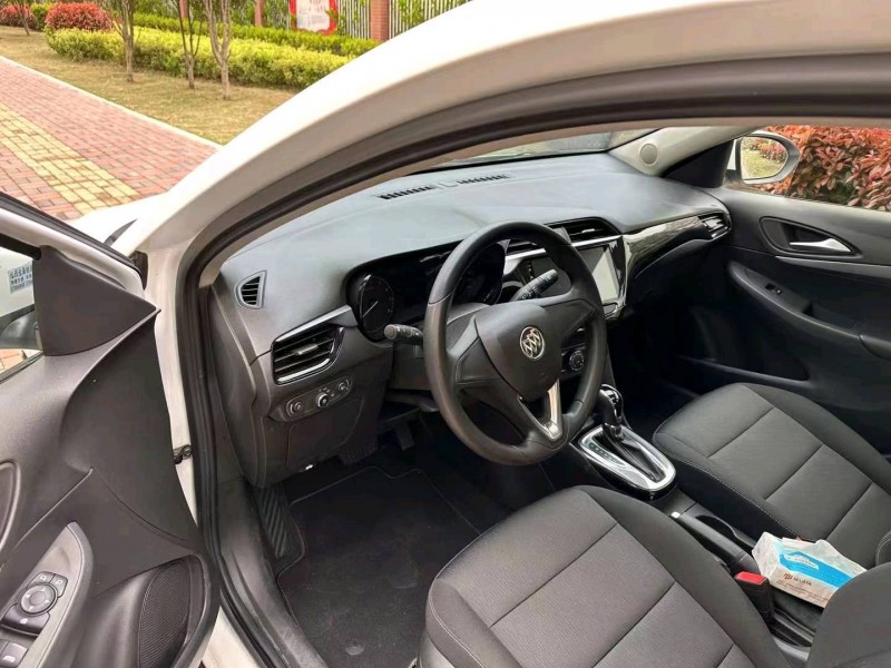 淮南18年别克凯越8