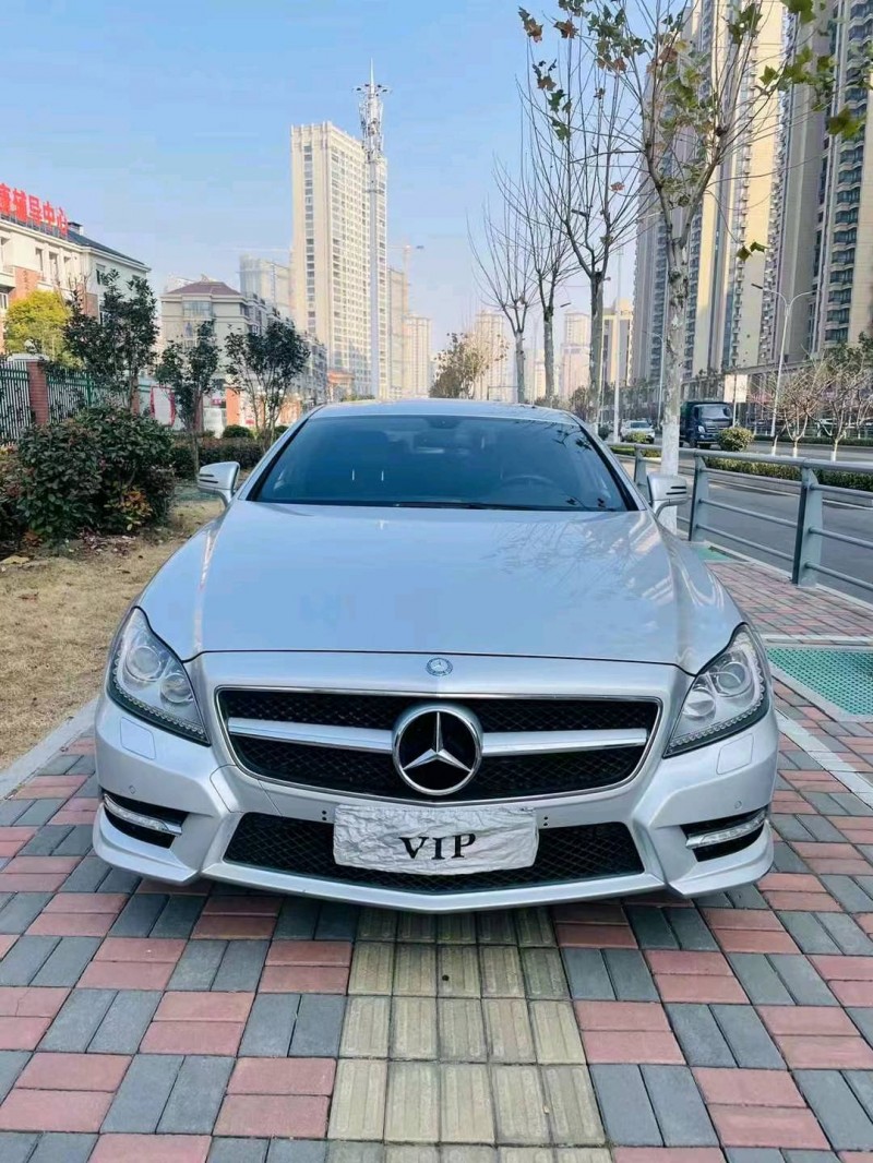 邯郸14年奔驰CLS1
