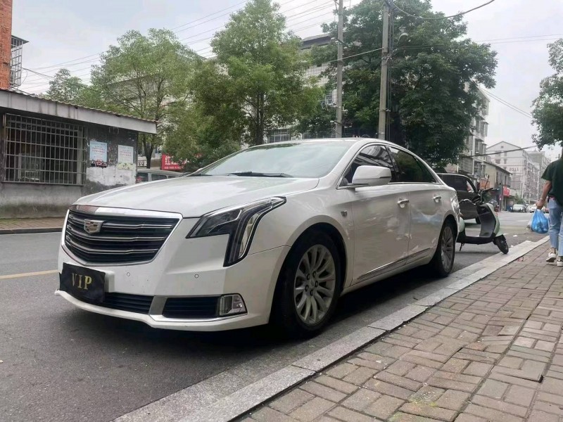 長沙17年凱迪拉克XTS3