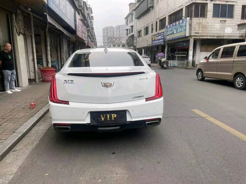 長沙17年凱迪拉克XTS9