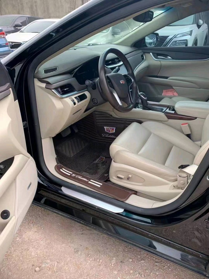 淮南17年凯迪拉克XTS3