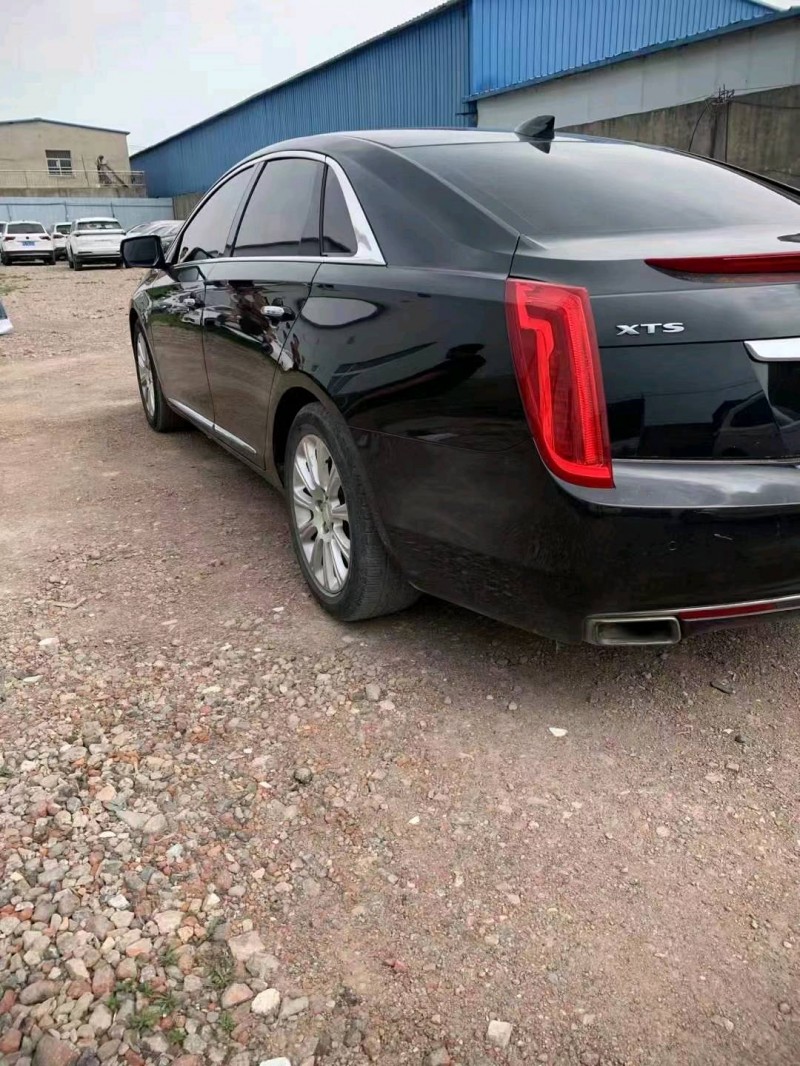 淮南17年凯迪拉克XTS4