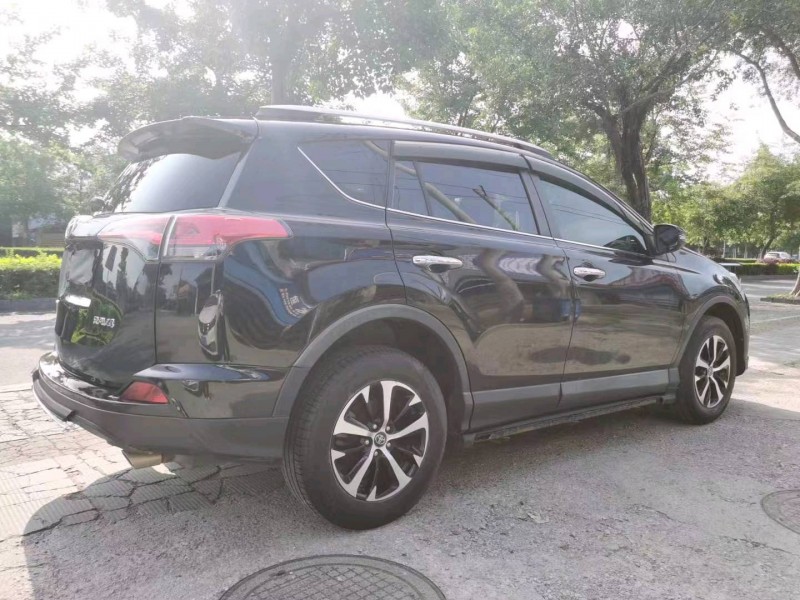 梧州17年丰田RAV4荣放9