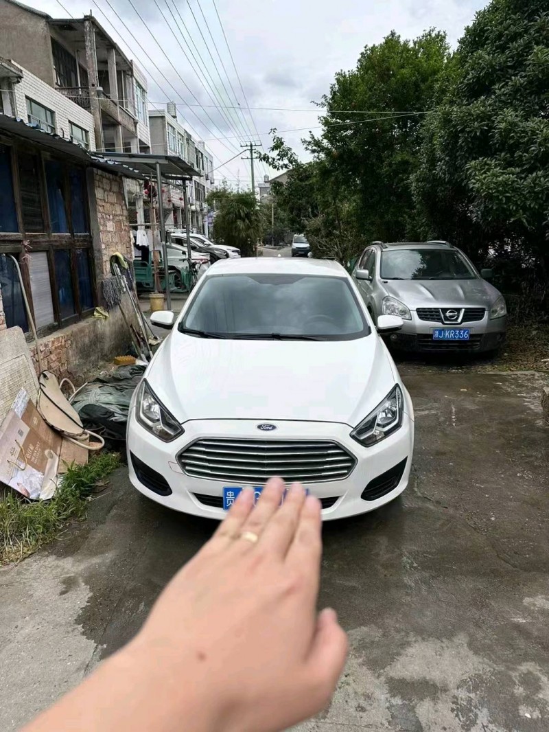 嘉兴20年福特福睿斯1