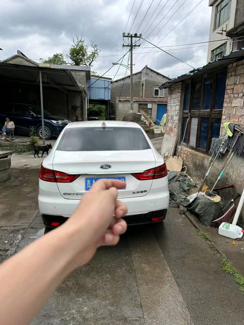 嘉兴20年福特福睿斯3