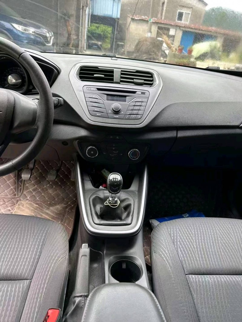 嘉兴20年福特福睿斯6