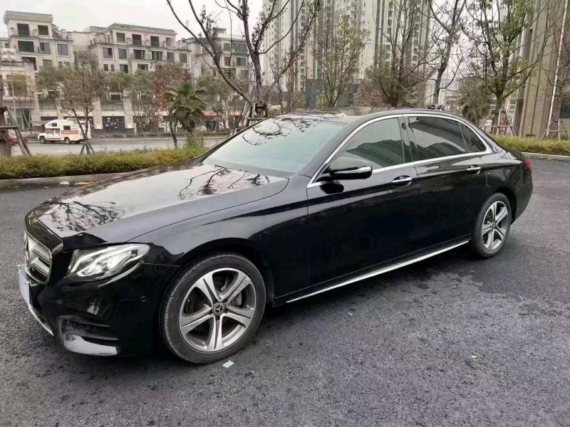 重庆18年奔驰E6