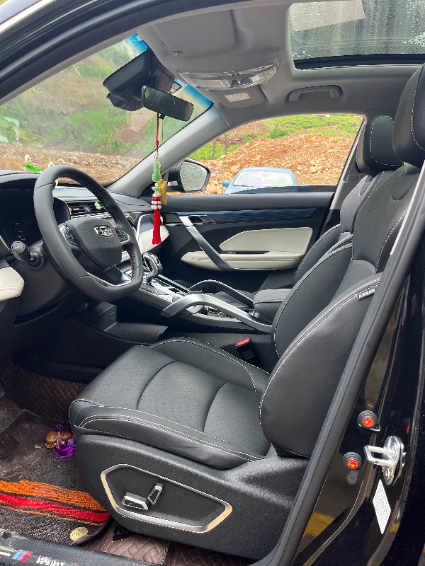 重庆22年吉利博越7