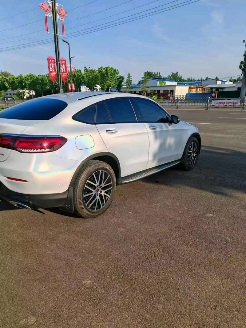 济宁19年奔驰GLC6