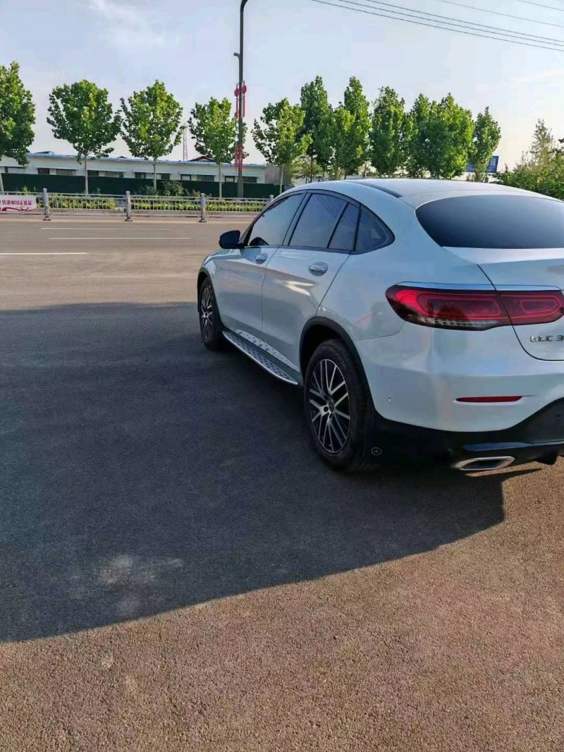 济宁19年奔驰GLC7