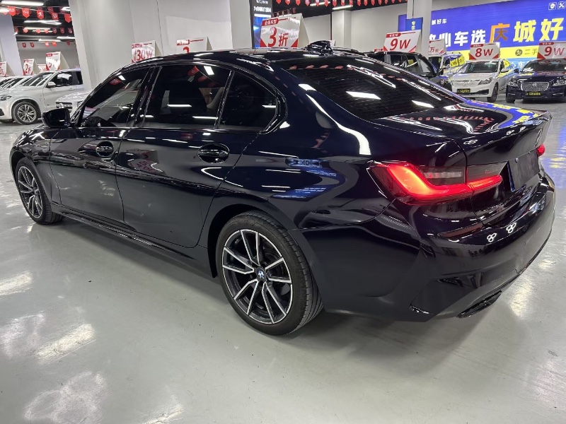 重庆21年宝马3系9
