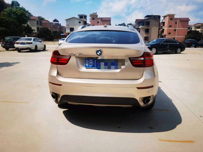 广州14年宝马X69