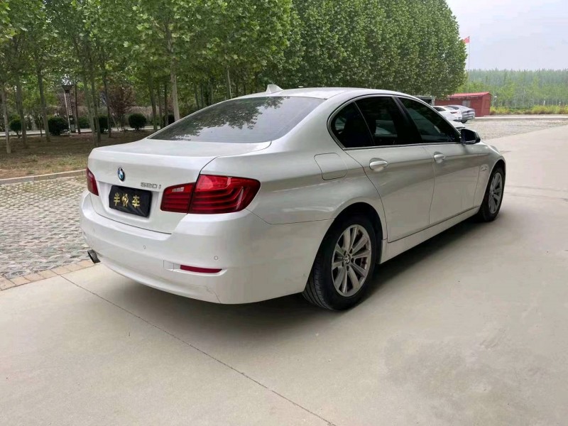 济南17年宝马5系3