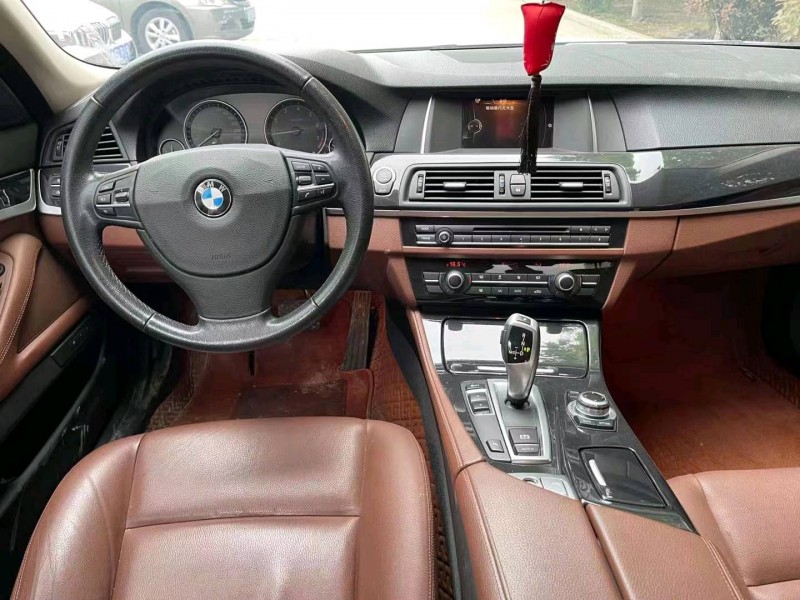 济南17年宝马5系8