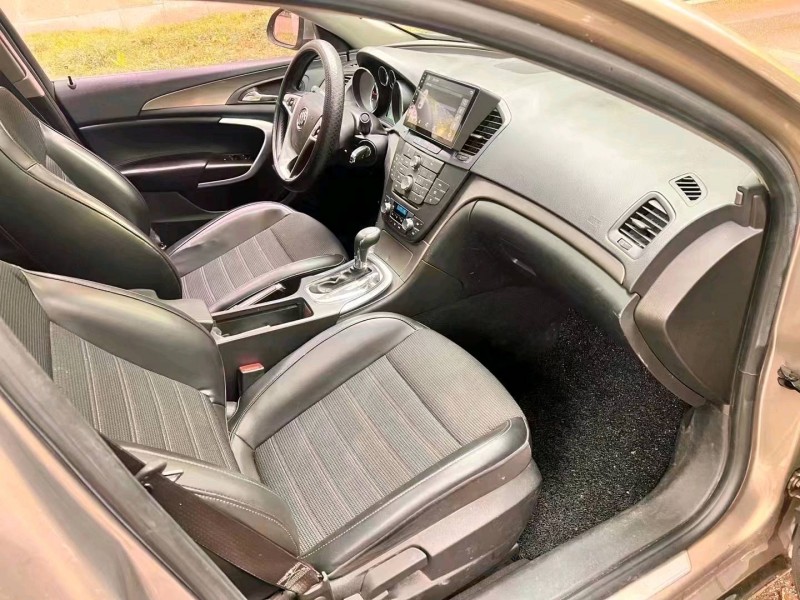 嘉兴13年别克君威8