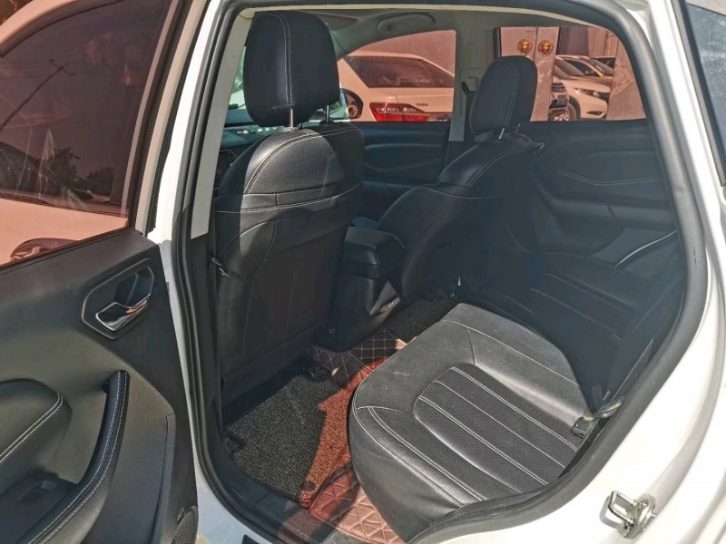 保定19年东南汽车DX35