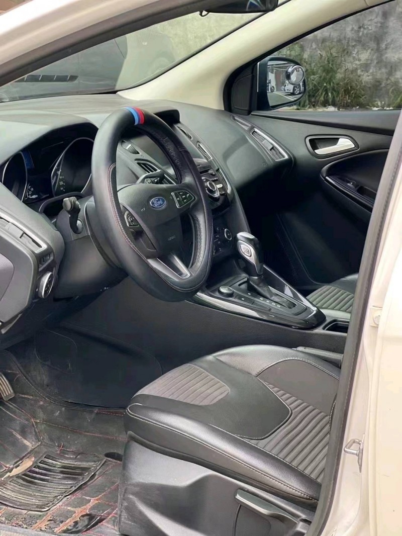 广州18年福特福克斯5