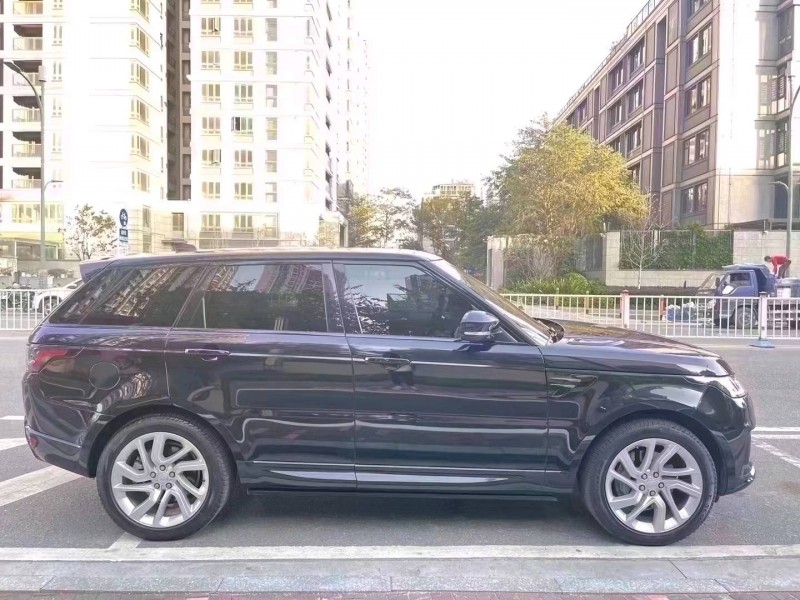 广州19年路虎揽胜运动2