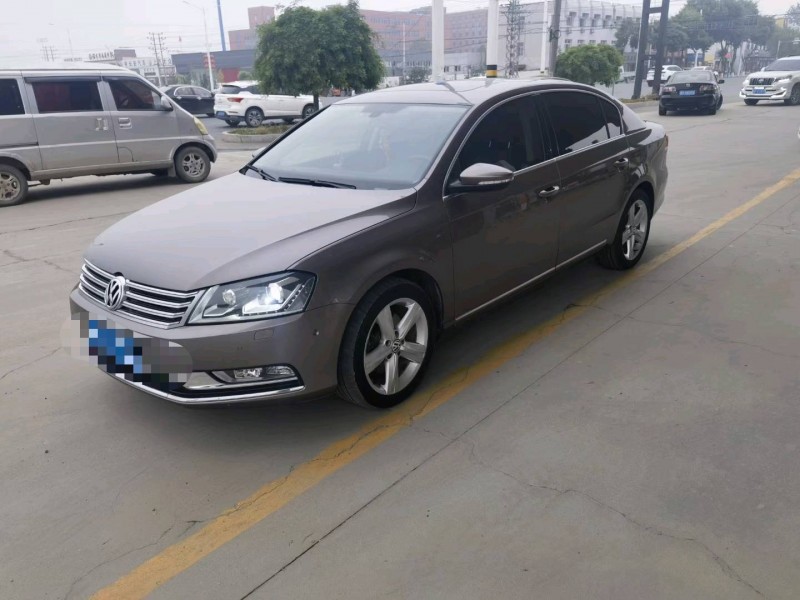 保定13年大众迈腾2