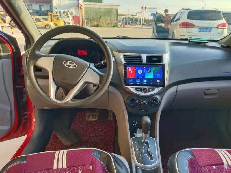 保定13年现代瑞纳7