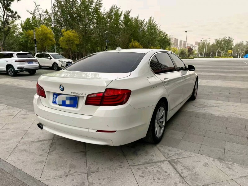 廊坊13年宝马5系8