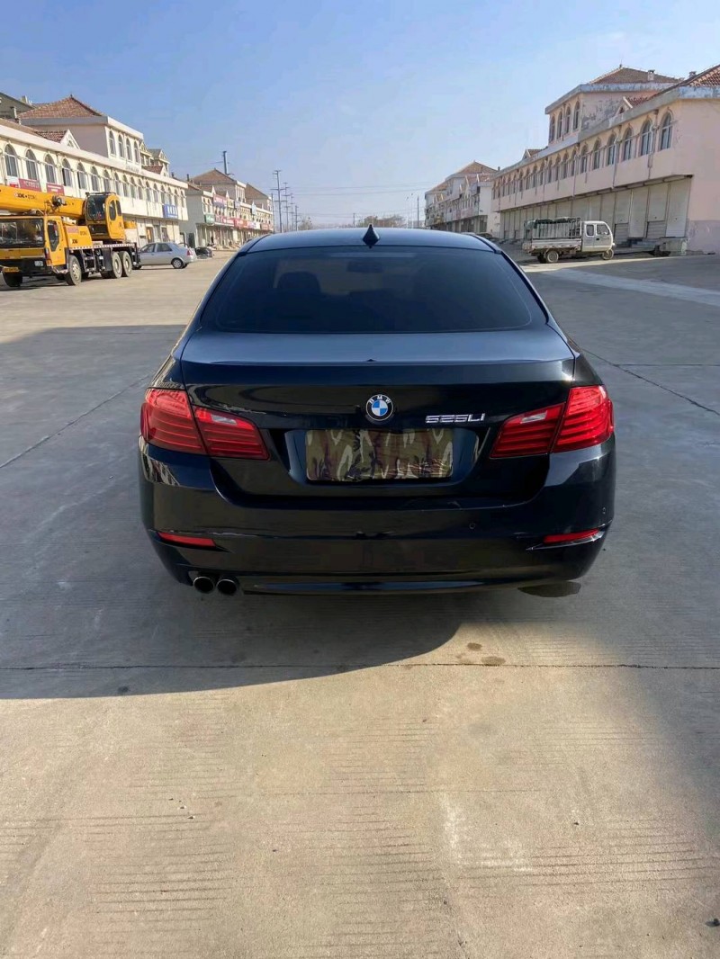 济南16年宝马5系9