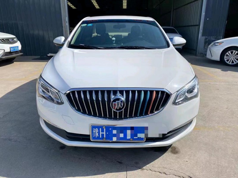 济宁17年别克英朗1