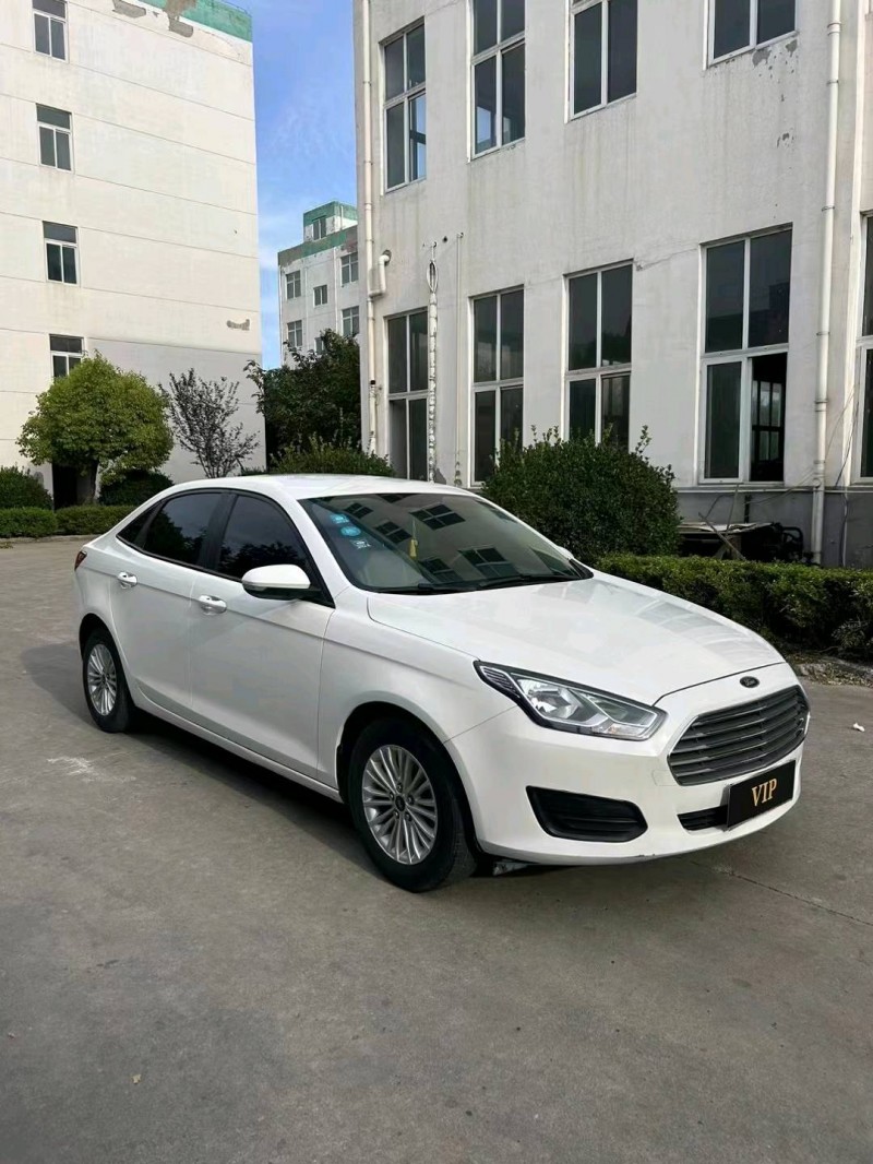 徐州18年福特福睿斯3