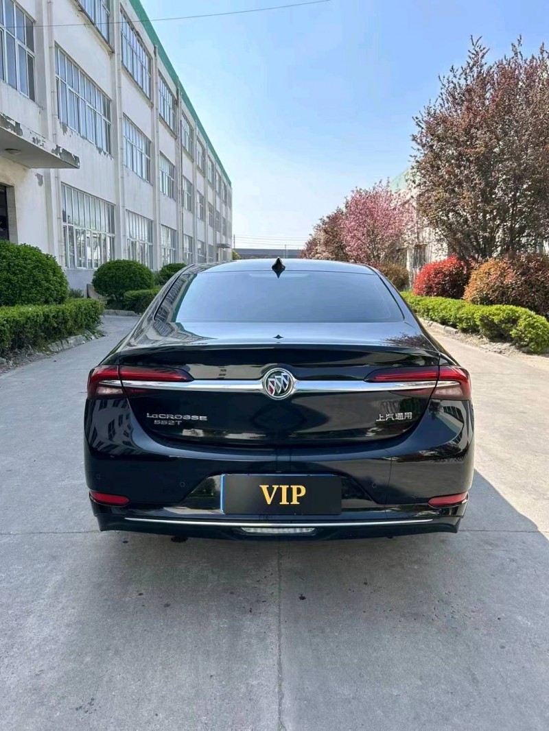 徐州21年别克君越8