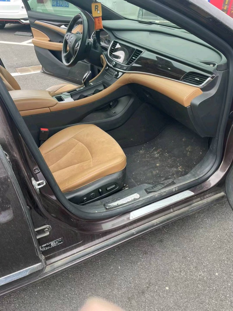 淮南18年别克君越6