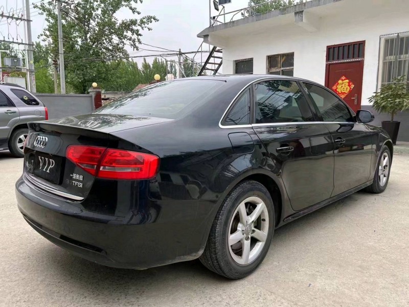 济宁15年奥迪A4L7