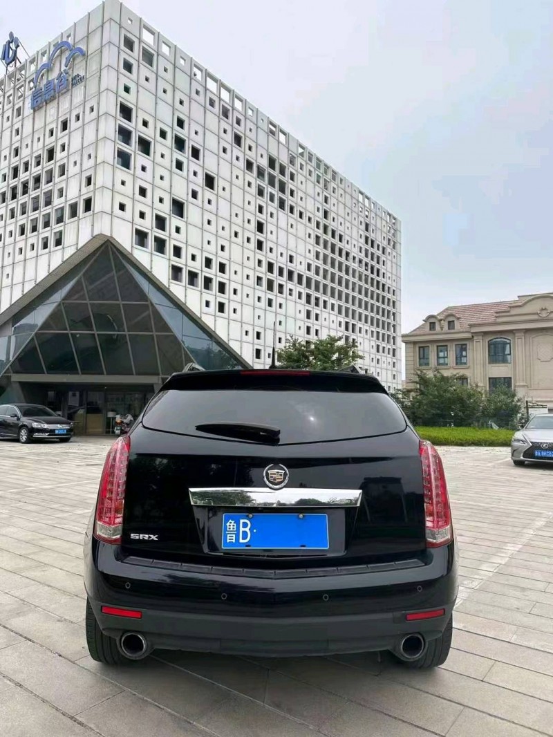 东营14年凯迪拉克SRX8