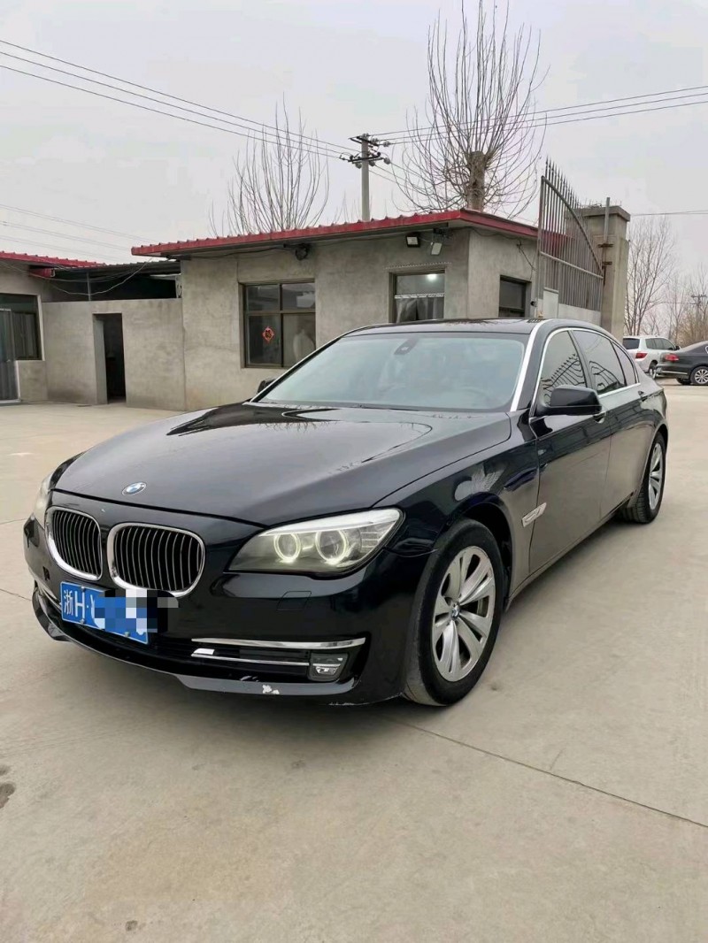 保定12年宝马7系3