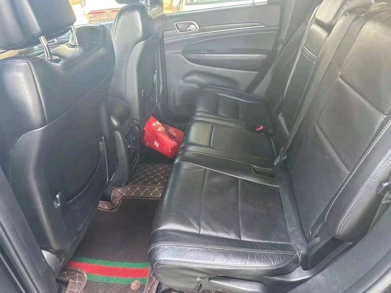 枣庄16年Jeep大切诺基6