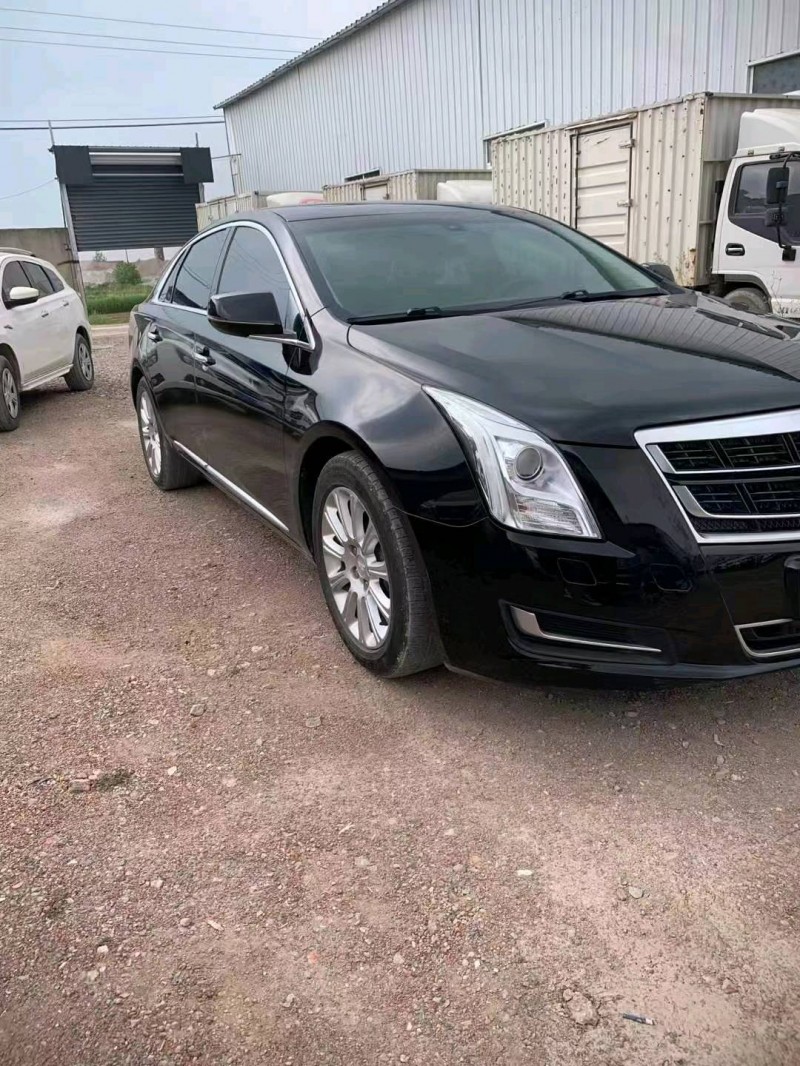 淮南17年凯迪拉克XTS9