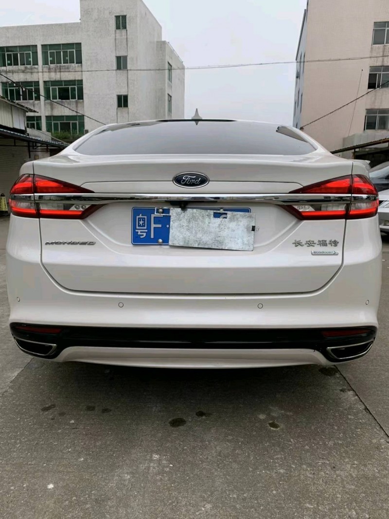 中山17年福特蒙迪欧9