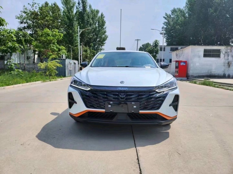 济宁23年东风奕炫1