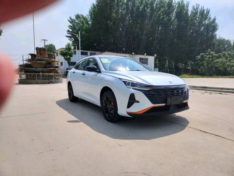 济宁23年东风奕炫3